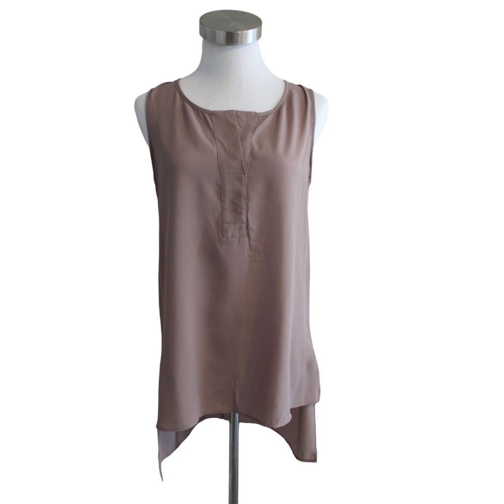 WORTHINGTON Women’s Tan V Neck Sleeveless Blouse- Size Small